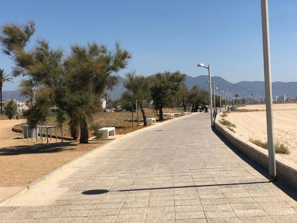 Апартаменты Vista Bahia 23 Эмпуриабрава